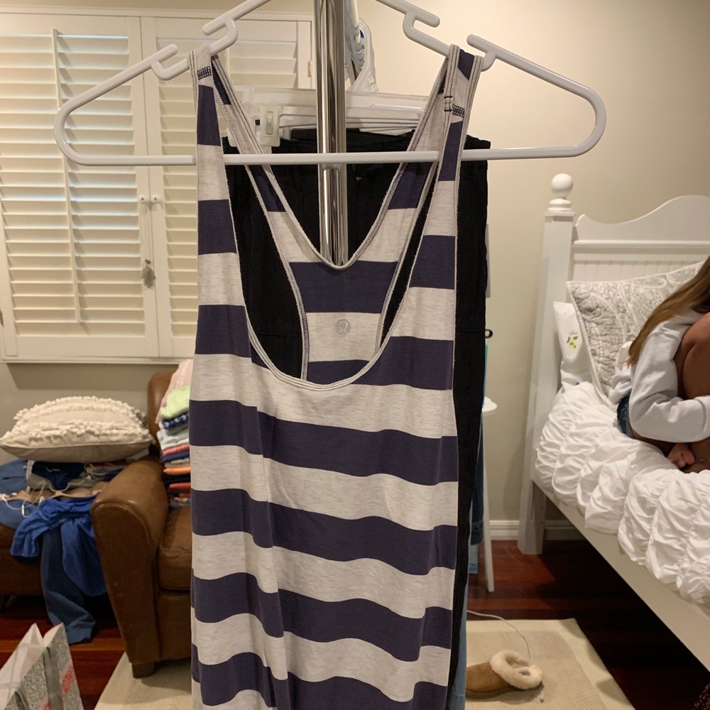 Lululemon tank top